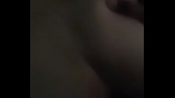 Su Mamá Se Va De Casa Y Me La Cojo