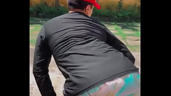 Novinho Dançando Brega Funk (parte 1) Me Siga No Instagram: @kahteal