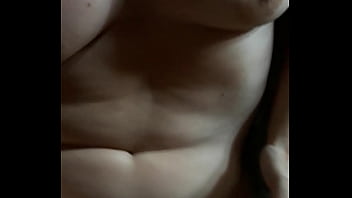 Si Masturba Con Il Cazzo