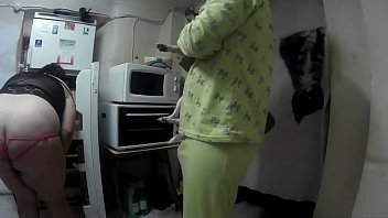 Lencería Sexy Y Una Garganta Bien Profunda Para Reventar Su Polla. Soy Gorda Y Me Gusta Chupar Pollas Hasta El Fondo.