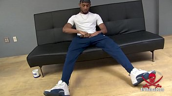 Big Bulge In Sweats Unveiled