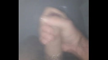 Aprovecho La Ducha Para Correrme Una Buena Paja