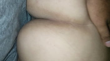 Jovencita Cogida Y Mojada