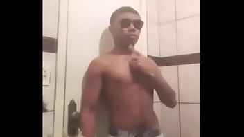 Dançando No Banheiro - gay, gay-amateur, gay-sex - Video 2637099