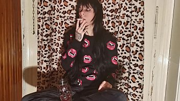 Goth Girl After A Long Day Behind The Scene Pt1 Hd