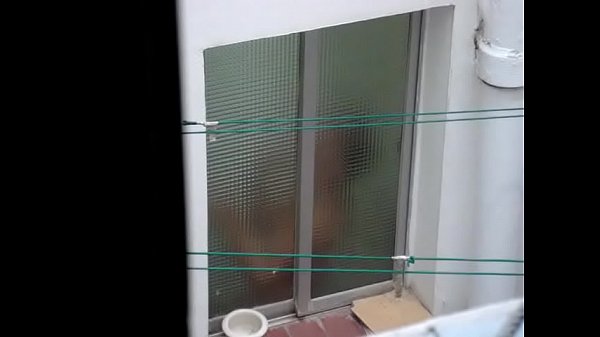 Voyeur Real - Una Ducha Rápida De Mi Vecinita Como Cada Dia Y Yo Las Grabo Todas