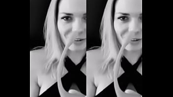 Nederlandse Pornoster Chelsea De Best Heeft Een Nieuw Speeltje