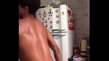 Novinho Dançando Funk - porno, sexy, fuck, gay, anal-sex, gay-sex, gay-porn - Video 2700447