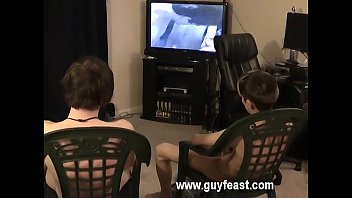 Trace Even Hands Off The Camera To Keep Him Company For A - handjob, skinny, shaved, amateur, masturbation, blackhair, brownhair, gay, 3some, gothic, twink, twi - Video 6316041