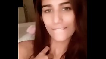 Poonam Pandey Topless