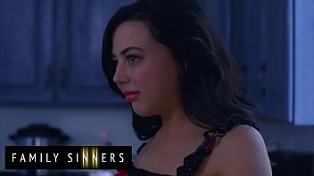 (whitney Wright) Gets Fucked Hard By Her New Step Brother - Familysinners