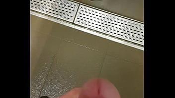 Pee-shower-erection, Piss-douche - Unknown - 2025 - Incredible - Experience - Video 2626363