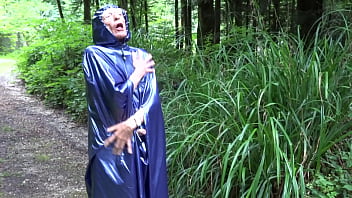 Im Wald Pilze Sammeln Und Andere Vergnügen