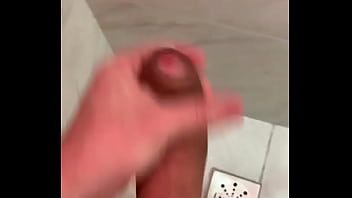 Esvaziando A Mamadeira - gozada, leitinho, mamadeira - Video 2608841