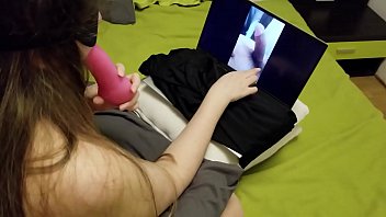 Me Masturbo Con Los Penes De Mis Seguidores