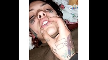 La Muñeca Esta Prendida