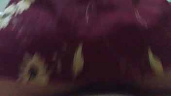 Casal Curioso - Esposa Puta Sentando Gostoso