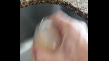 Gay, Pee, Stone, Yellow, Soloboy, Freeze, Mijando, Pedra, Amarela - Gay - 2025 - Wild - Performance - Video 2609036