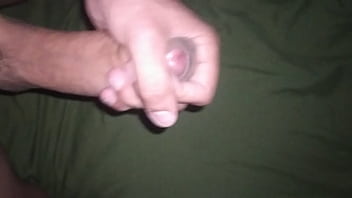 Batendo Uma De Leve - soloboy, batendo, punheta-gozada - Video 2609613