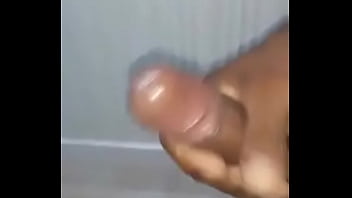 Masturbandome En Oficina