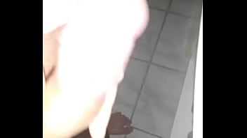 Passando Cuspe Na Cabeca Da Minha Rola