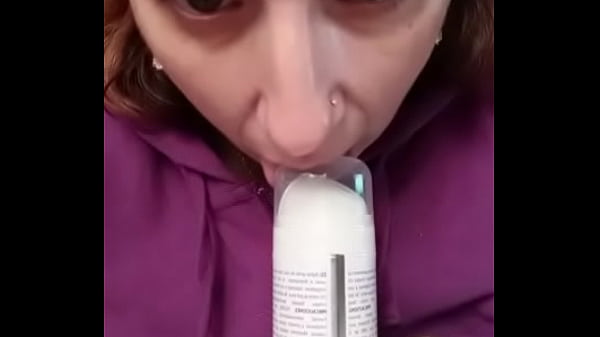 Mi amiga me avisa ...