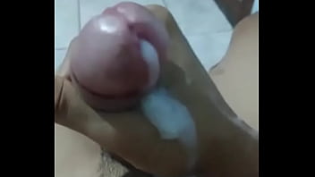 Novinho Roludo Gozando Muito