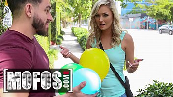 Hot Pov Fuck With Cute Teen Blonde (winter Bell) - Mofos