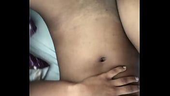 Comendo Novinha Morena