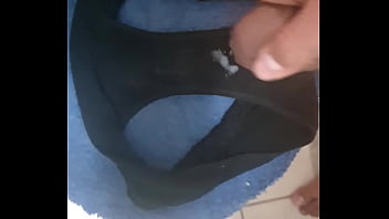 Paja En Las Bragas De Mi Prima