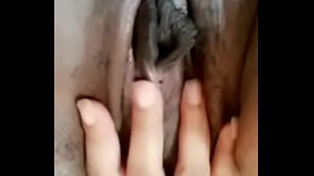 Goldie Wet Pussy