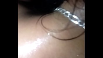 Teen Me Pide Que La Bañe