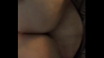 Garota De Programa Dando O Cú De Quatro Sacudindo As Tetonas