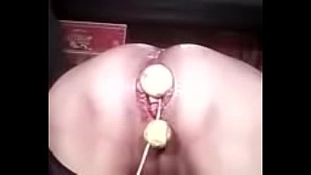 Se Mete Y Expulsa Siete Limones Del Culo