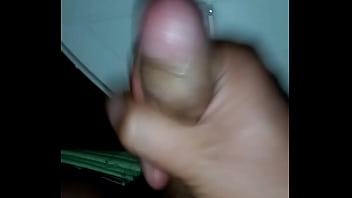 Eyaculando Mi Lechita