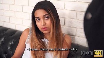 Debt4k. La Brillante Roxy Lips Ha Soddisfatto L_uomo Che è Venuto Per I Debiti