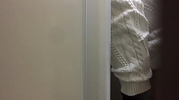 Dotado Caçando No Banheiro