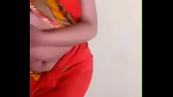 Thoppul, Showing-navel - Unknown - 2025 - Amazing - Scene - Video 2573028