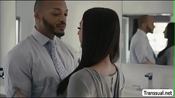 Ts Khloe Cheats Oh Her Unfaithful Husband