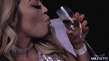 Asian Party Wife In Vegas