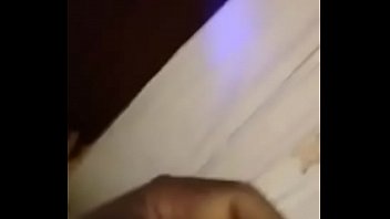 Me Presta A Su Esposa El Cornudo