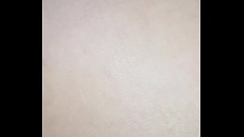 Por Atrás A Mi Novia