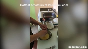 Huge Load Of Cum On Gf' Tits