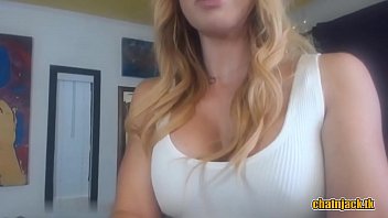 Milf With Nice Tits Dildo Fucking And Sucking