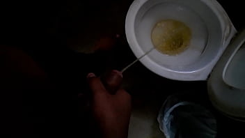 Acordando De Pau Duro - gay, big-cock, mijando - Video 2569579