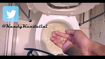 Una Meada Por La Mañana. The First Piss At The Morning.