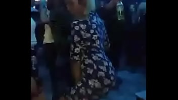 Meneando Su Rico Culito