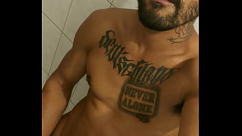 Tocando Uma Punheta Com O Parça