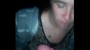 Grabando A Mi Novia Mientras Un Desconocido Se Corre En Su Cara