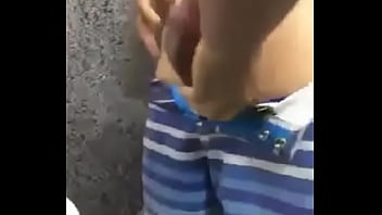 Batendo Uma Pro Novinho De Bermuda Tactel